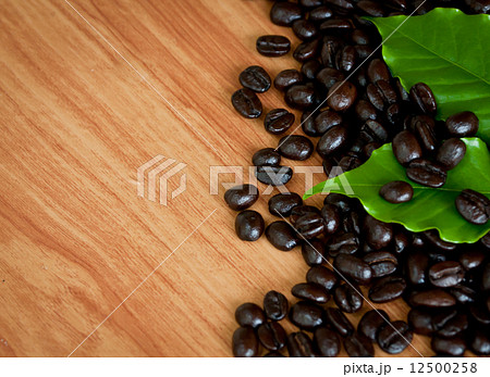 Roasted coffee beans . Roasted coffee beans . 12500258