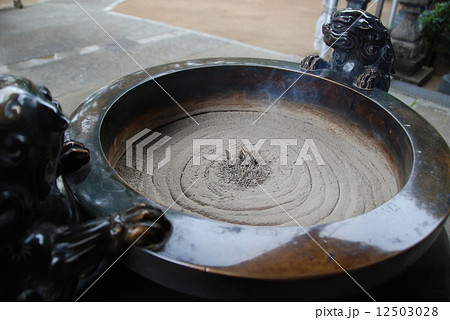 線香台(青岸渡寺/和歌山県東牟婁郡那智勝浦町) 線香台(青岸渡寺/和歌山県東牟婁郡那智勝浦町) 12503028