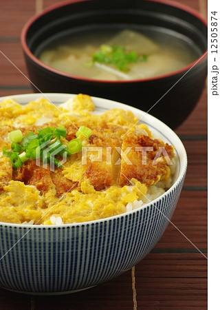 カツ丼定食 カツ丼定食 12505874