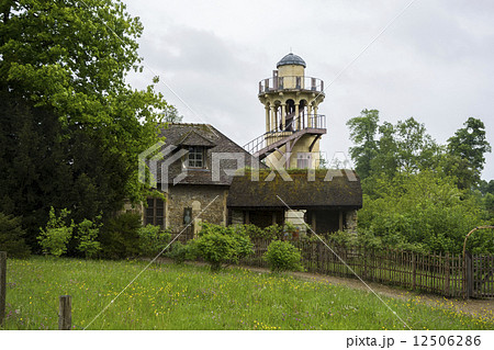 ヴェルサイユ 王妃の村里 マルボローの塔 ヴェルサイユ 王妃の村里 マルボローの塔 12506286