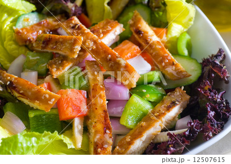 sesame chicken salad 12507615