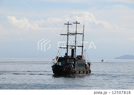 鞆の浦の海と平成いろは丸 12507818