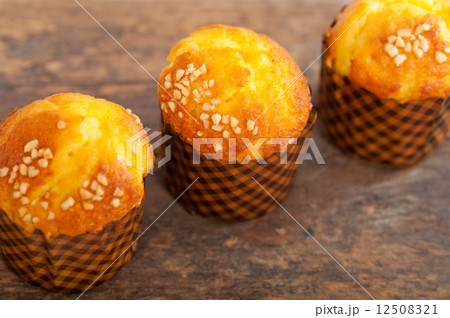 fresh baked muffin fresh baked muffin 12508321