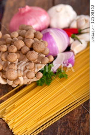 Italian pasta and mushroom sauce ingredients Italian pasta and mushroom sauce ingredients 12508352