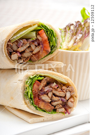 kafta shawarma chicken pita wrap roll sandwich 12509112