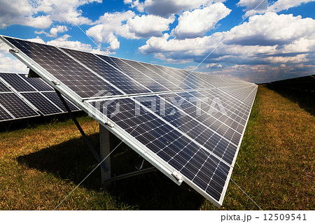 Power plant using renewable solar energy Power plant using renewable solar energy 12509541