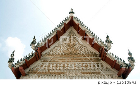 Thai pattern architecture detail in buddist temple 12510843