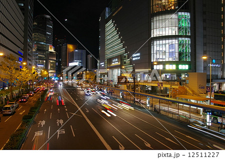 大阪駅前の夜景（大阪市） 12511227