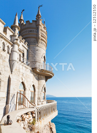 Blue sky and Swallow Nest castle, Crimea 12512550