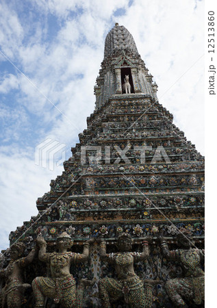 ワットアルンの仏塔 ワットアルンの仏塔 12513860