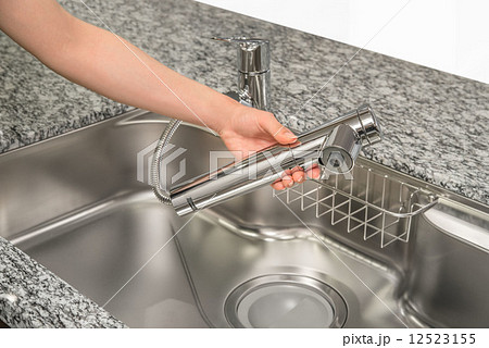 取り外しできるキッチンの蛇口 取り外しできるキッチンの蛇口 12523155
