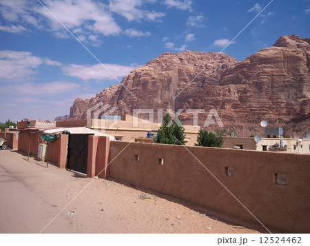 ワディ・ラム06 12524462