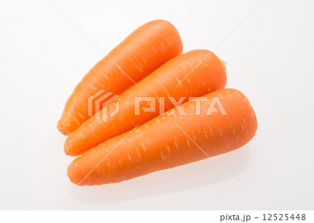 にんじん3本 12525448