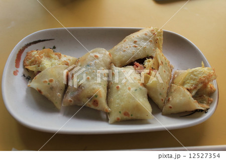 台湾の朝ごはん　卵オムレツ 12527354