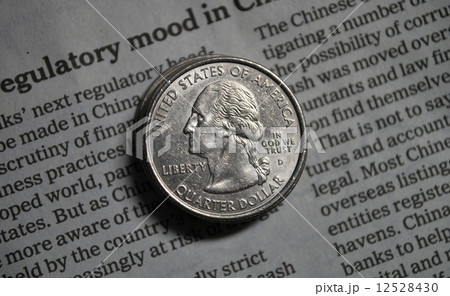 アメリカの貨幣アップ 12528430