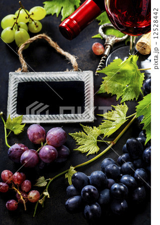 Wine and grape 12528442