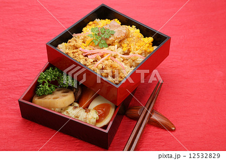 とりそぼろ弁当 12532829