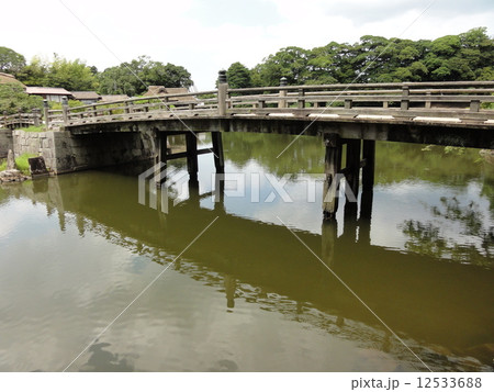 玄宮園　木造橋 12533688