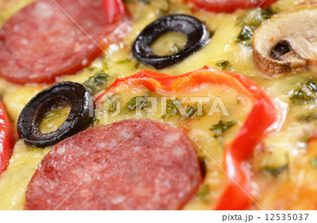 Pizza 12535037