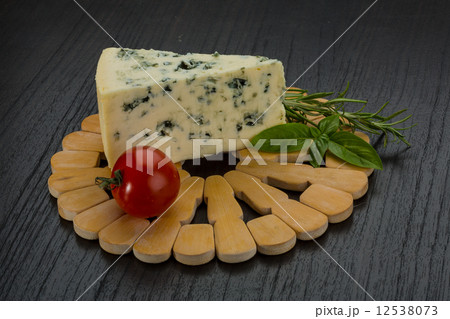 Blue cheese 12538073