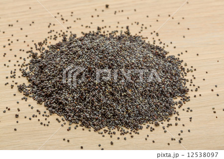 Poppy seeds 12538097