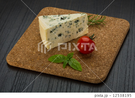 Blue cheese 12538195