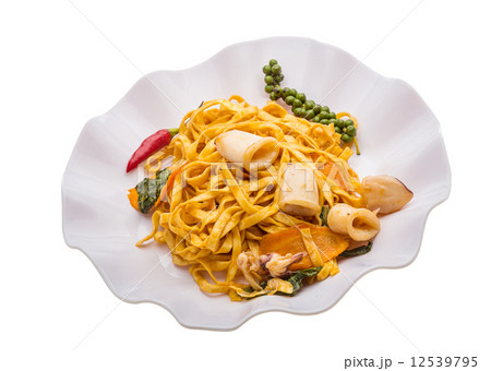 Fried noodles with calamari Fried noodles with calamari 12539795