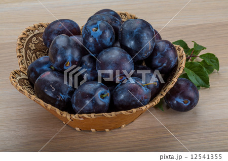Fresh plums Fresh plums 12541355