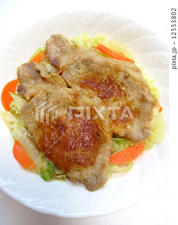 豚肉の生姜焼き 12553802