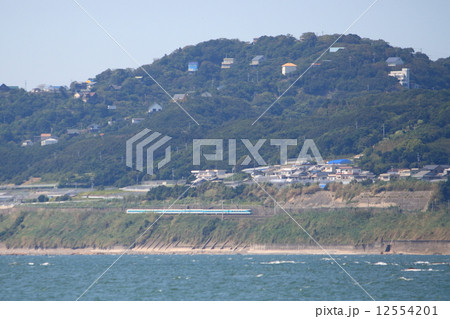 海岸線を行く特急くろしお号 海岸線を行く特急くろしお号 12554201