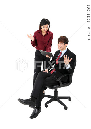Man woman discussion tablet pc sit stand 12554261