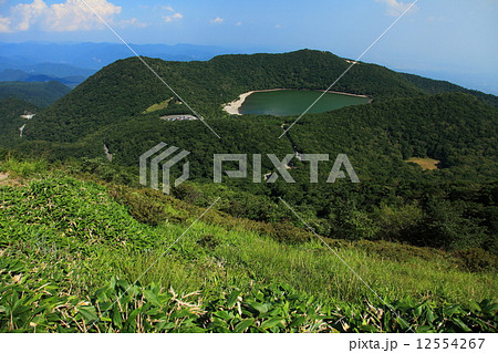 赤城山 地蔵岳からの小沼 赤城山 地蔵岳からの小沼 12554267