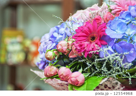 wedding bouquet 12554968