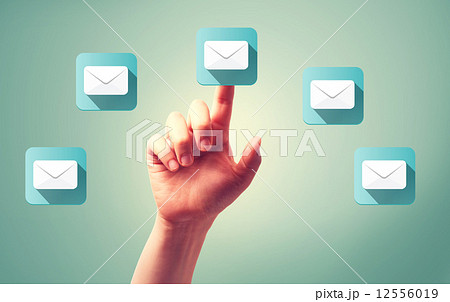 メール　　 12556019