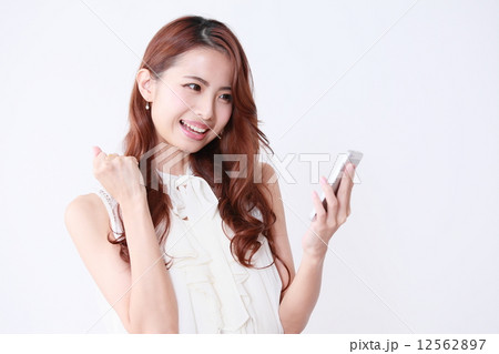 若い女性　汎用　イメージ　 12562897