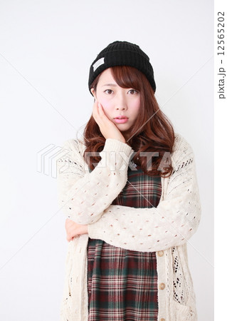 若い女性 汎用 イメージ 若い女性 汎用 イメージ 12565202