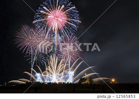 【神奈川県】ふじさわ江の島花火大会 12565853