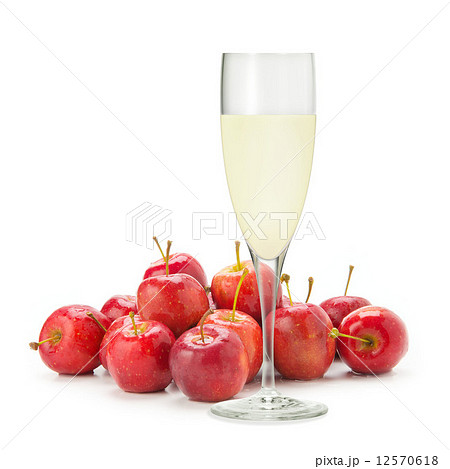 姫リンゴとジュース 12570618