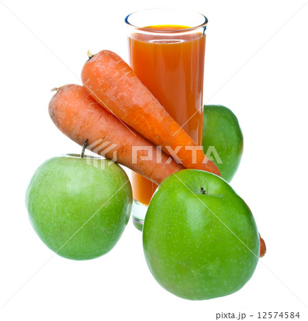 Apples, carrots and juice in a glass Apples, carrots and juice in a glass 12574584