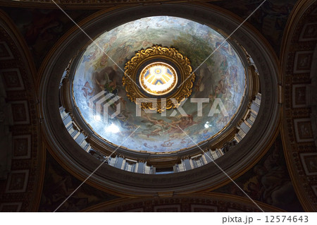 Dome of St Peter's Basilica, from within. Vatican. 12574643