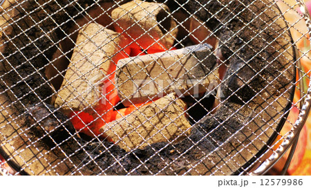 炭火 炭火 12579986