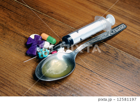 drugs 12581197