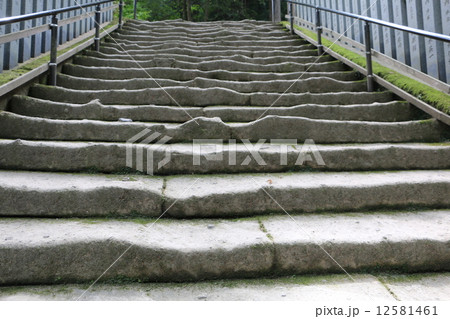 三徳山三佛寺　参道入口の階段 12581461