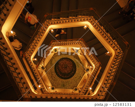 らせん階段 12583131