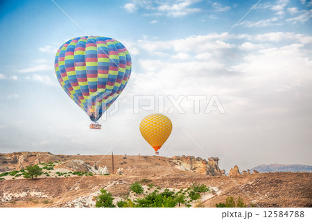 ballon in flyght ballon in flyght 12584788