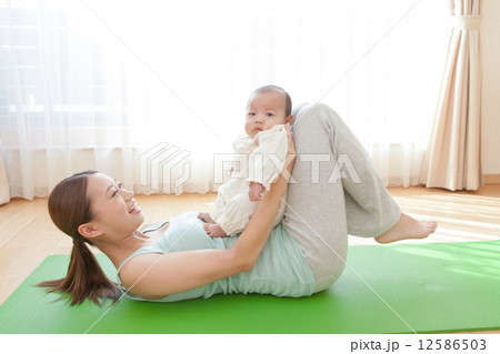生後3ヶ月 赤ちゃん フィットネス 生後3ヶ月 赤ちゃん フィットネス 12586503