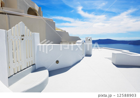 The house on Santorini island, Greece The house on Santorini island, Greece 12588903