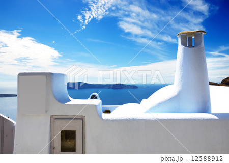 The house on Santorini island, Greece The house on Santorini island, Greece 12588912