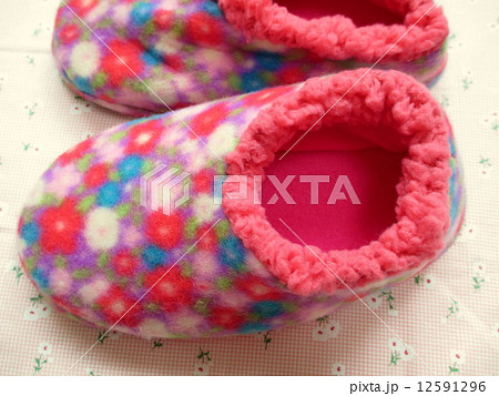 あたたかいルームシューズ 12591296