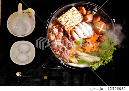 すき焼き 12596082